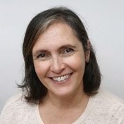 Hilani Mercadante, Englischlehrerin